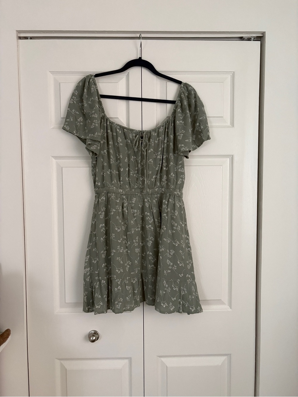 Abercrombie & Fitch | Sage Green Floral Short-Sleeve Mini Dress